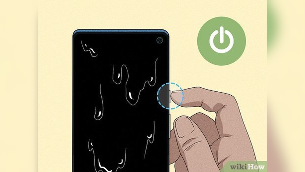 moisture in charging port warning on smartphone
